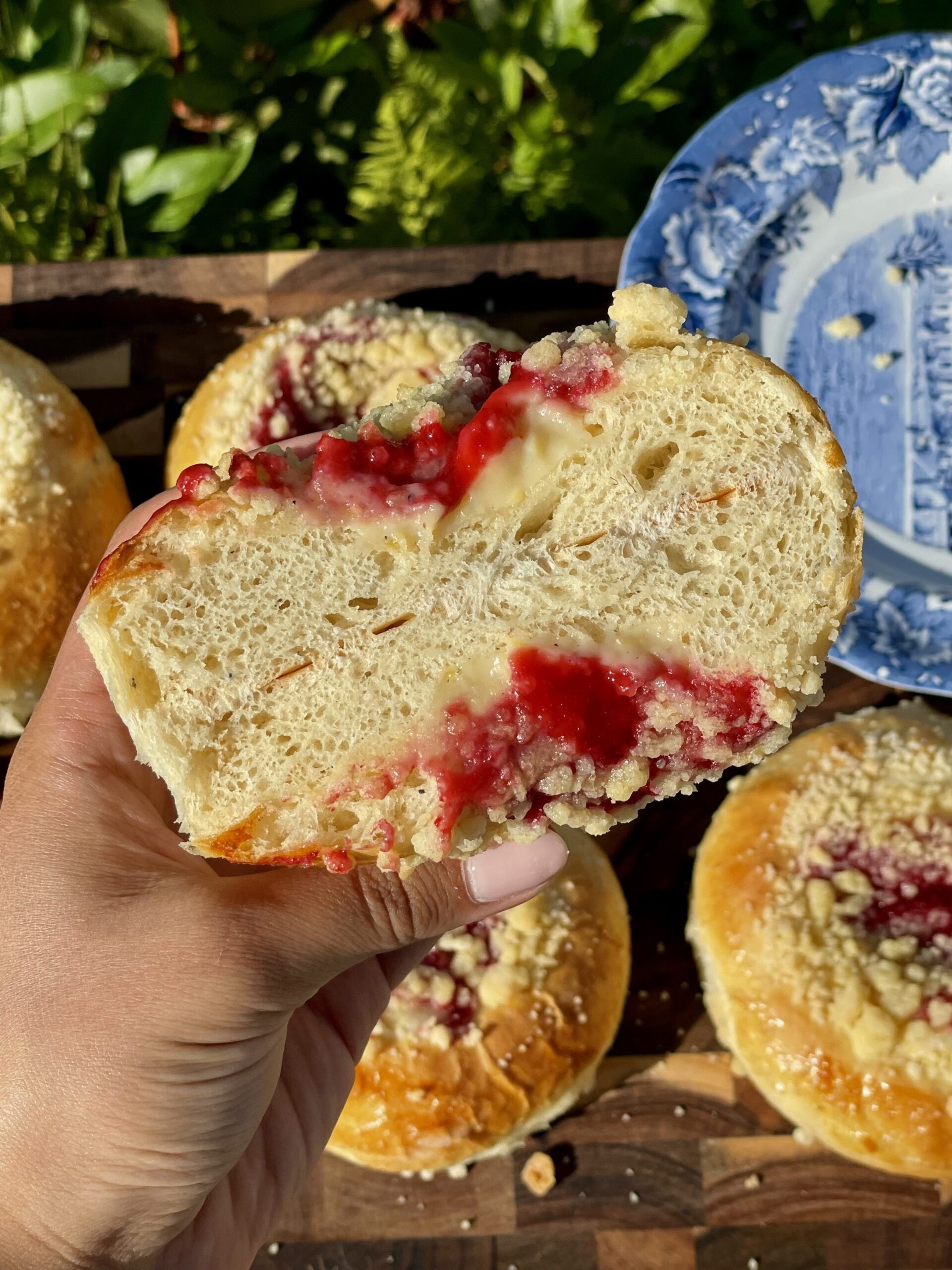 Raspberry brioche crumble buns