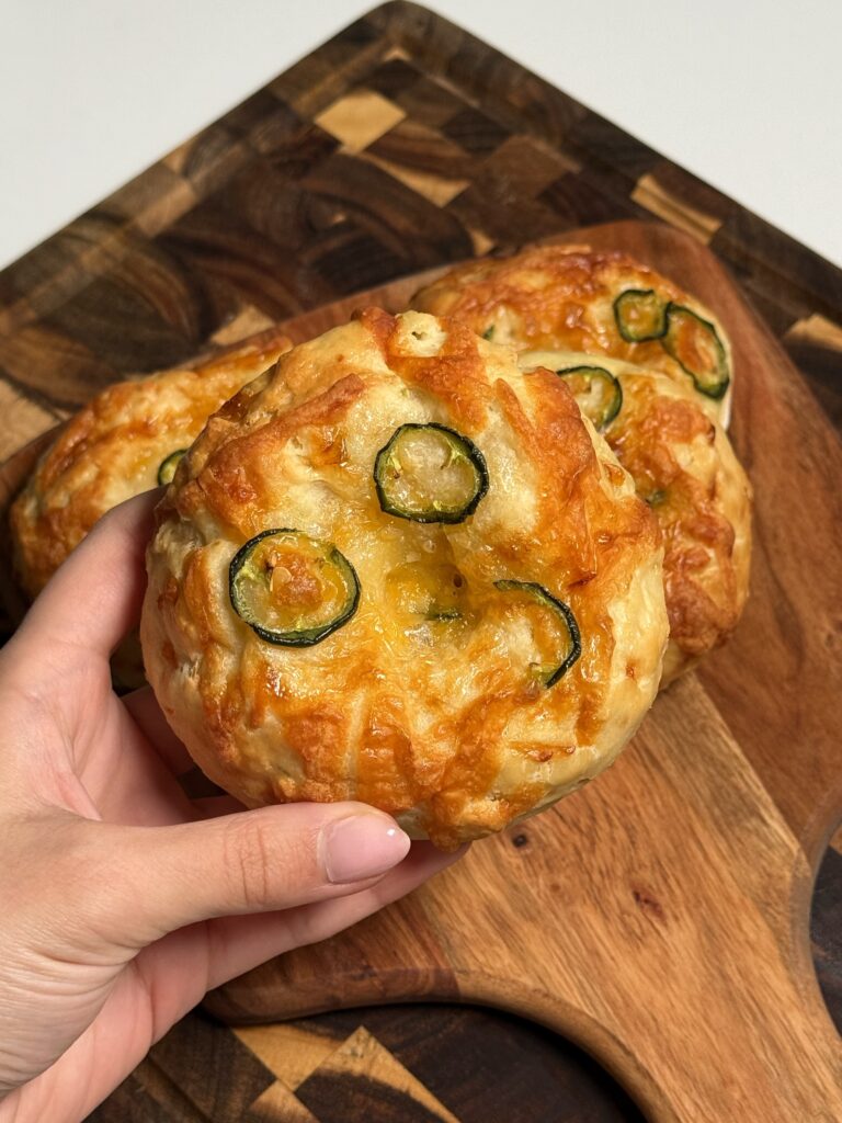 No-Yeast Chili Cheese Bagels